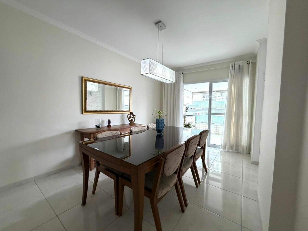 Apartamento à venda no Canto do Forte: 