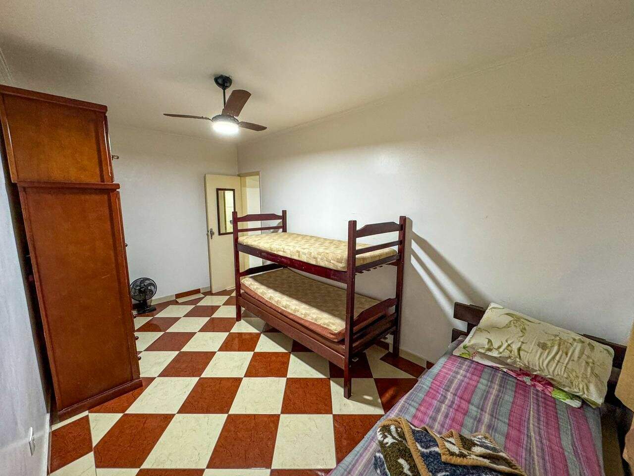 Apartamento à venda no Tupi: 