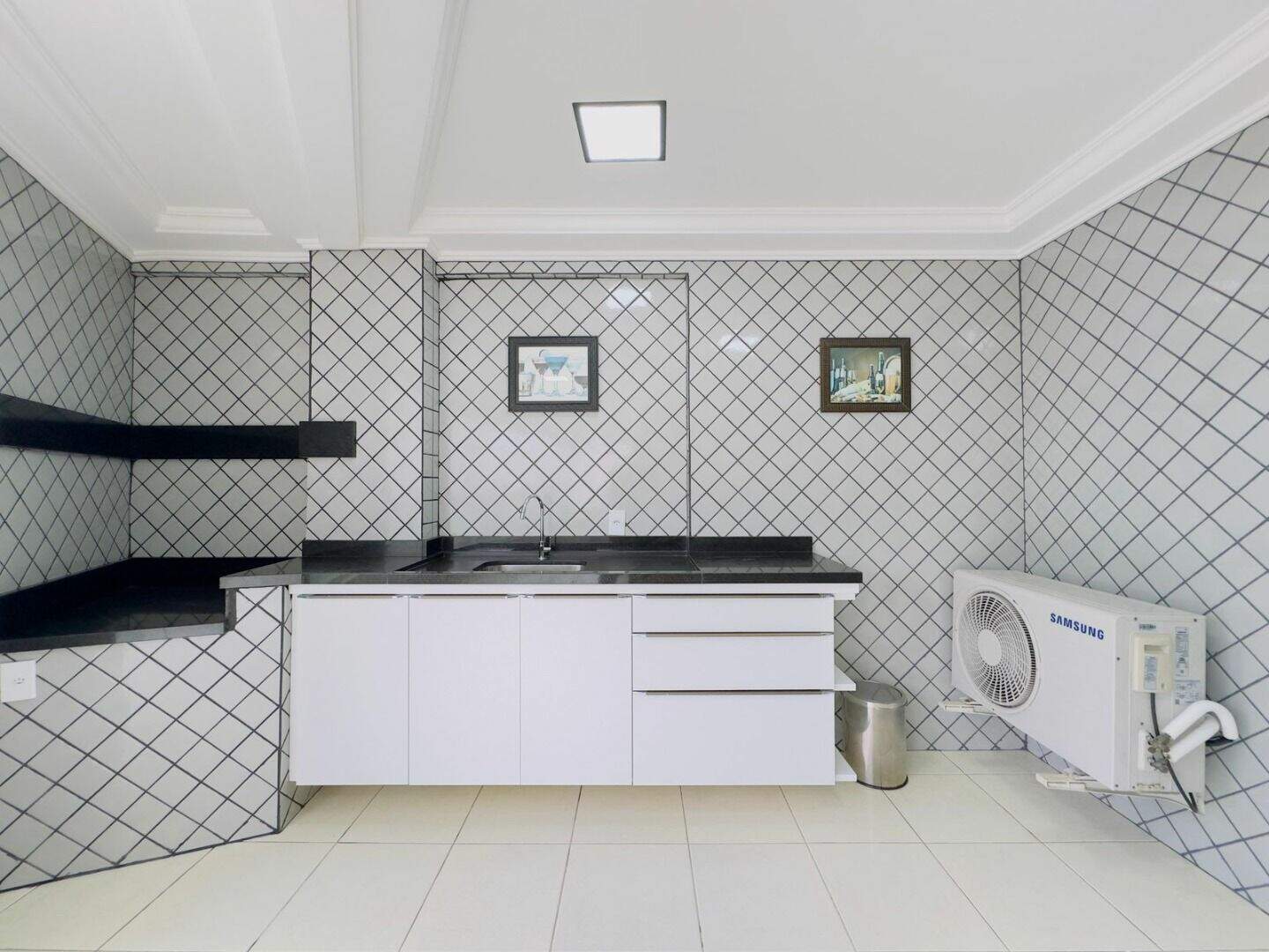 Apartamento à venda no Tupi: 