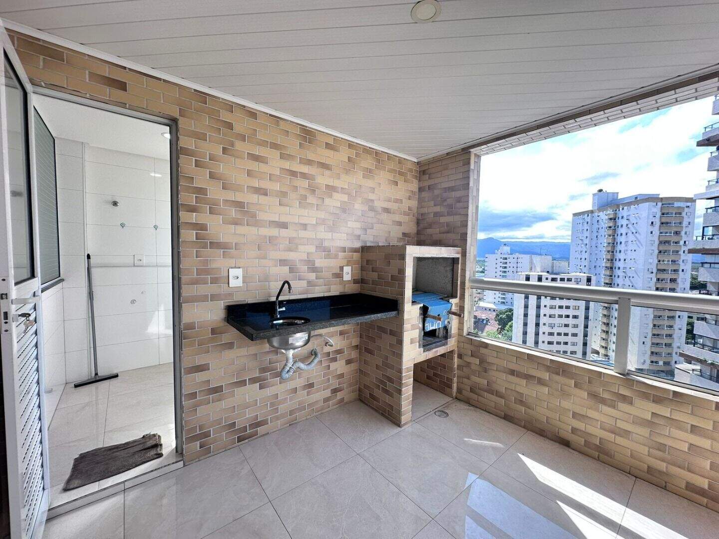 Apartamento à venda no Guilhermina: 