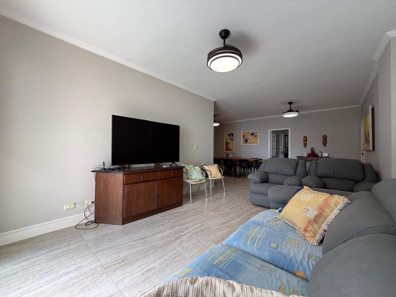 Apartamento à venda no Canto do Forte: 