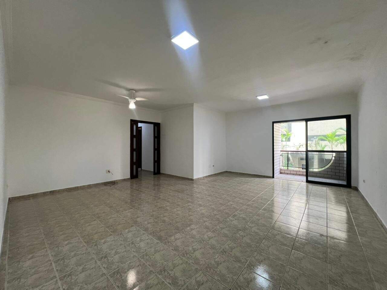 Apartamento à venda no Canto do Forte: 