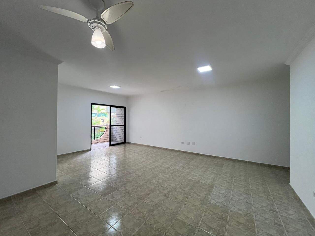 Apartamento à venda no Canto do Forte: 