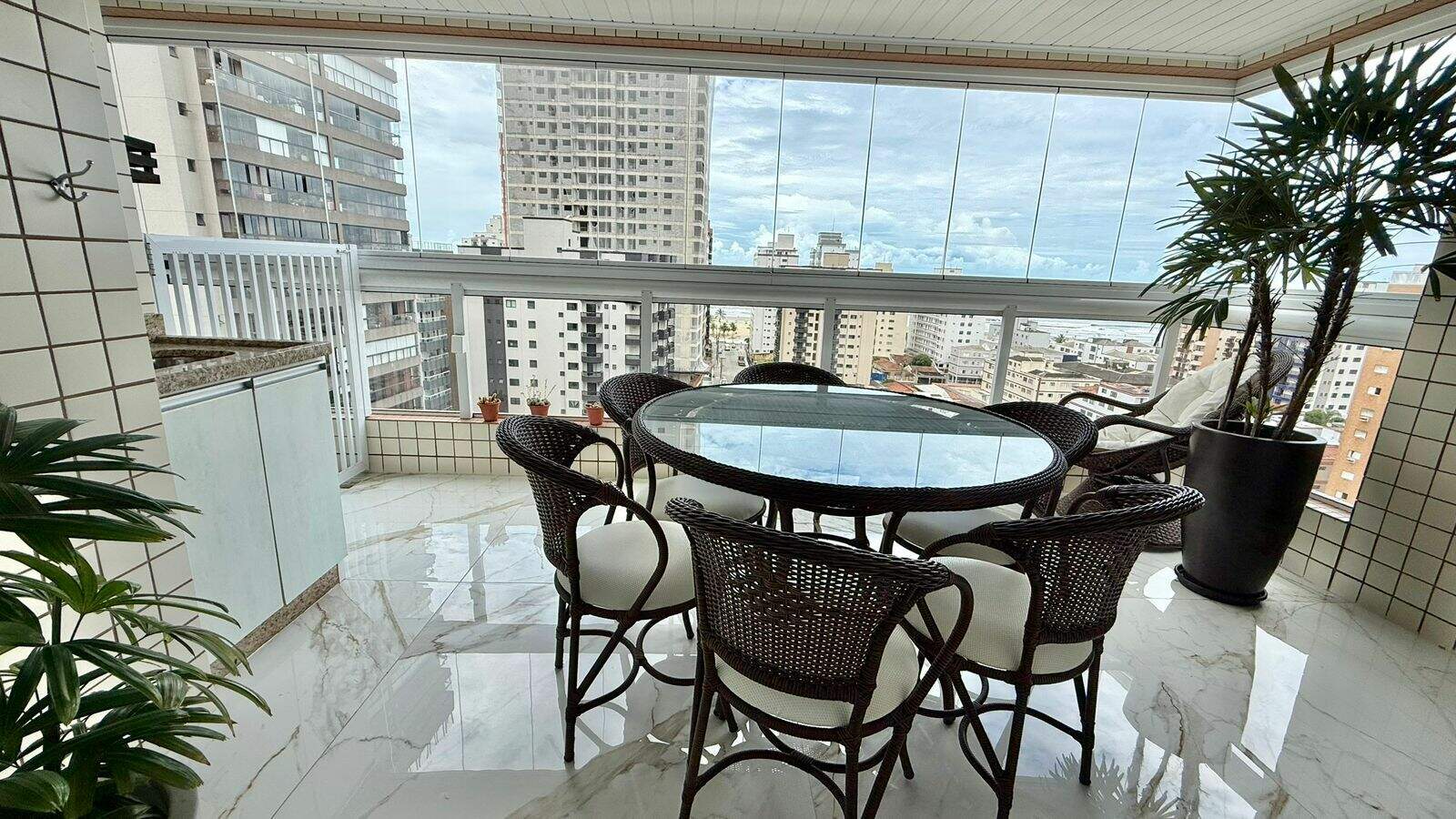 Apartamento à venda no Guilhermina: 