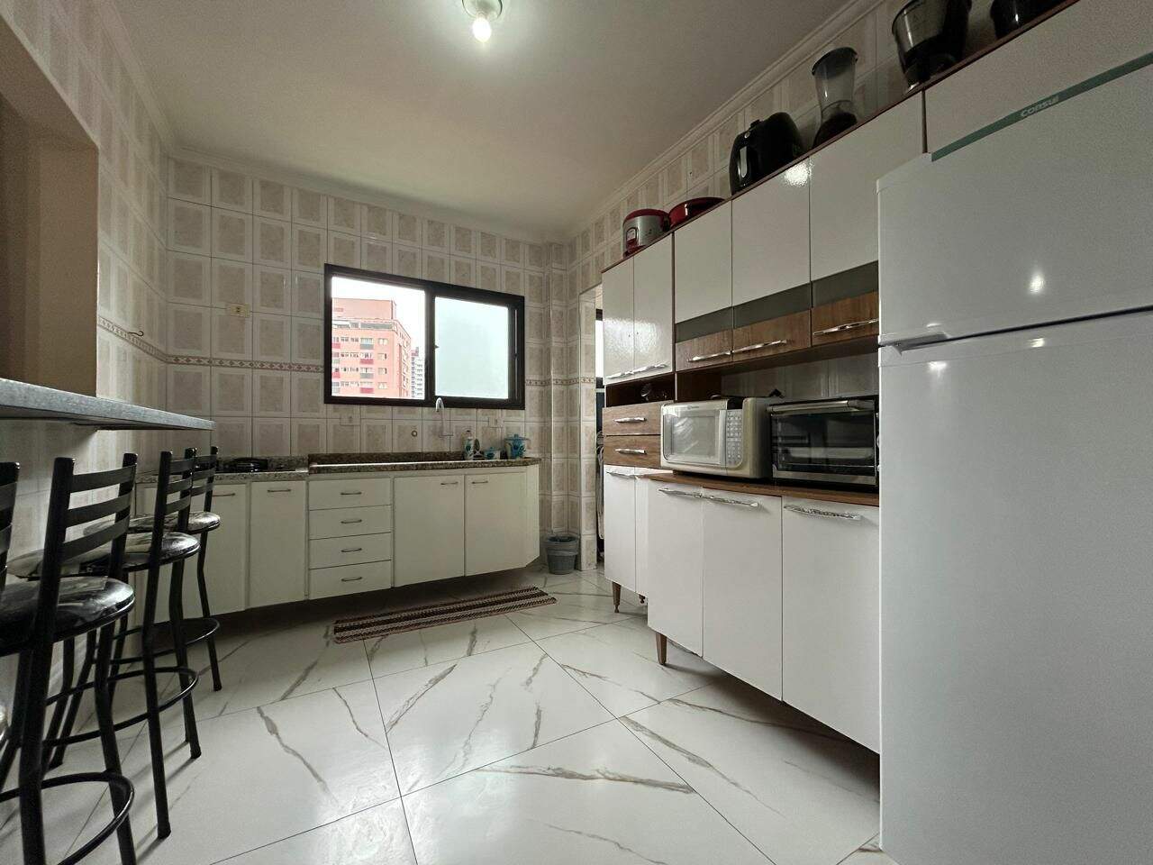 Apartamento à venda no Tupi: 