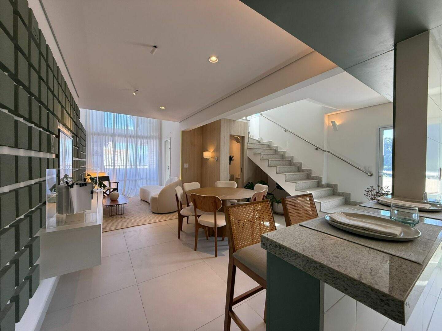 Apartamento Duplex à venda no Canto do Forte: 