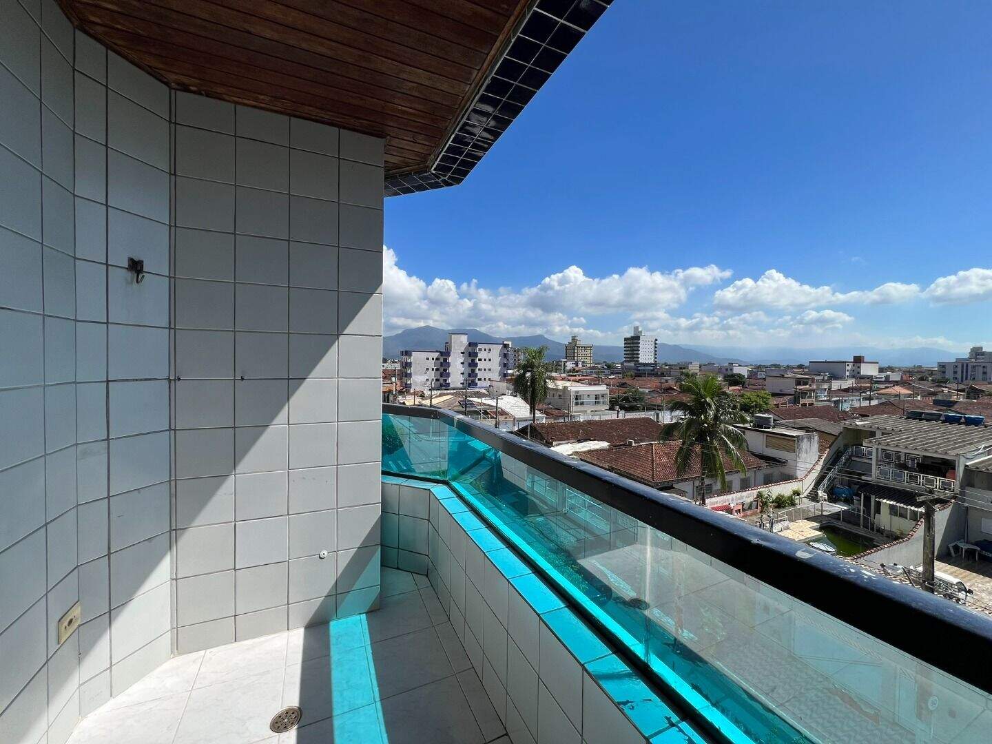 Apartamento à venda no Ocian: 