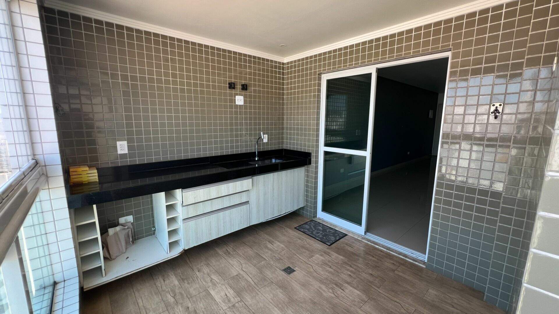 Apartamento à venda no Canto do Forte: 