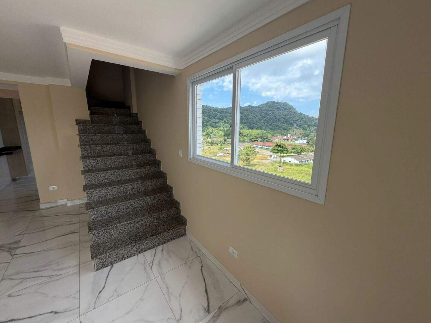 Apartamento Duplex à venda no Canto do Forte: 