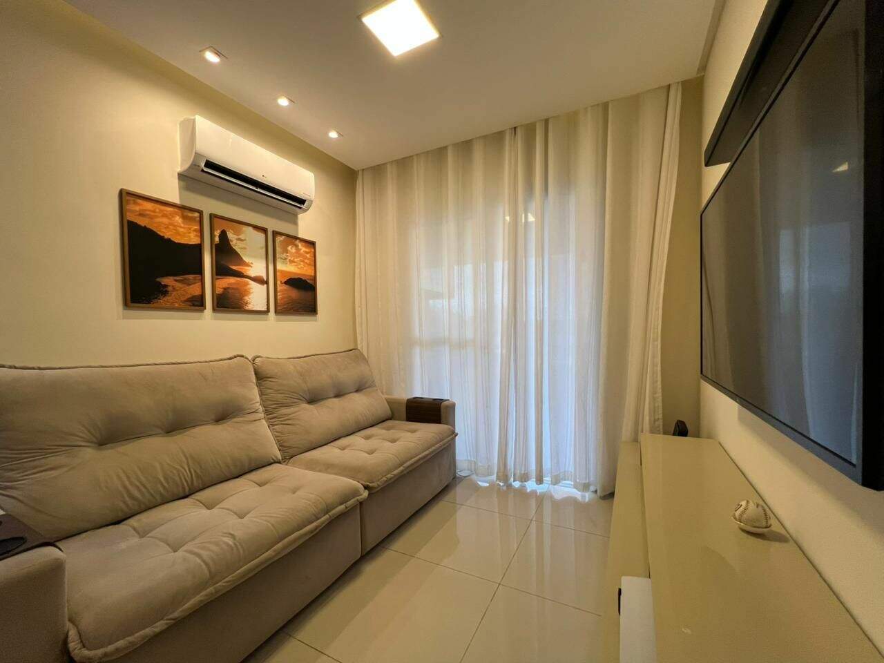 Apartamento à venda no Canto do Forte: 