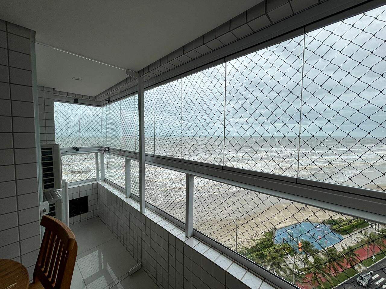 Apartamento à venda no Solemar: 