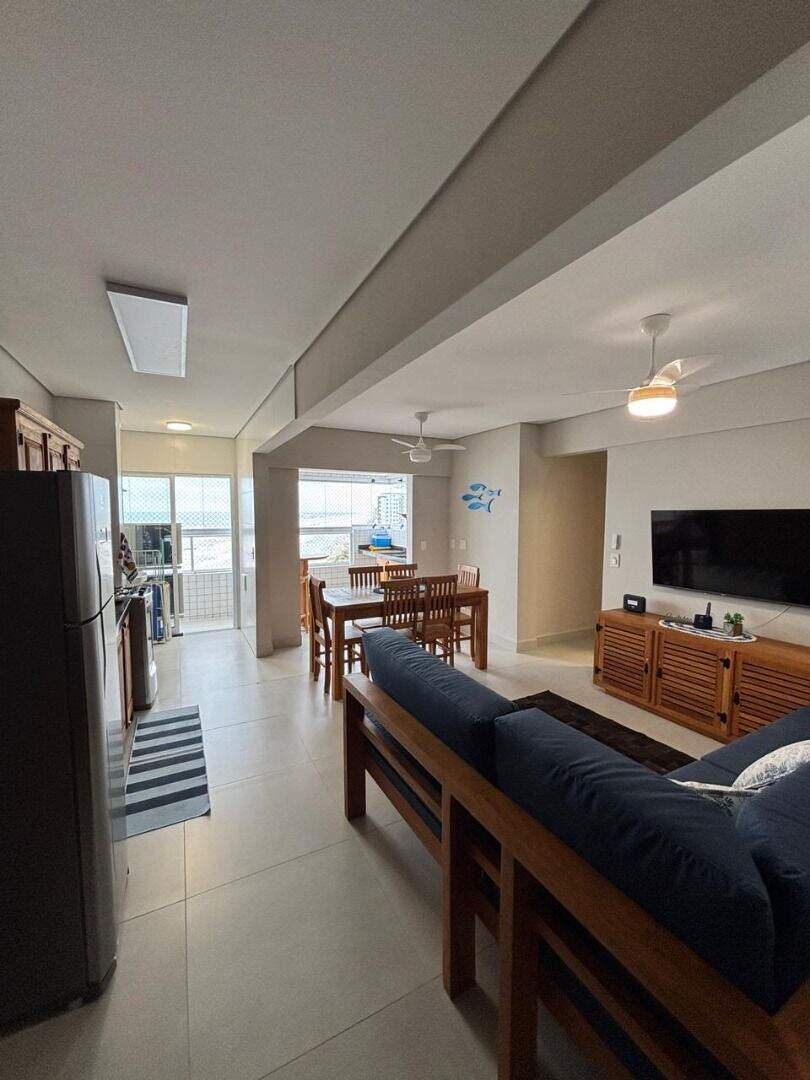 Apartamento à venda no Solemar: 