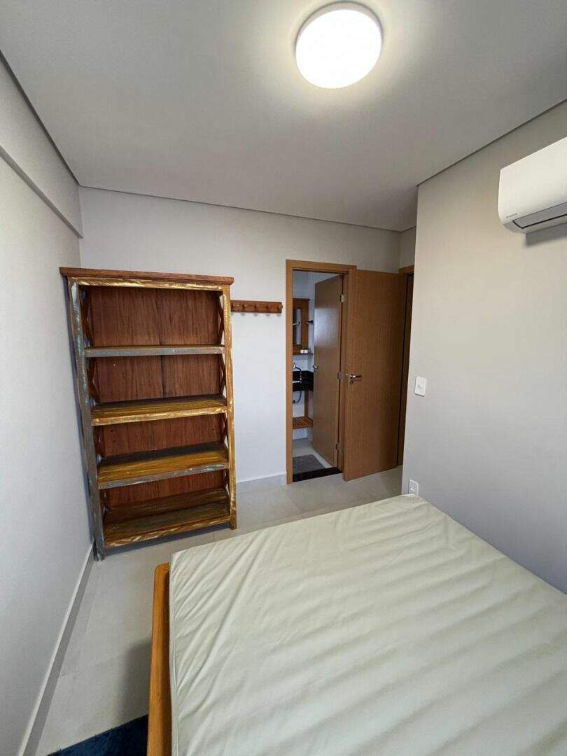 Apartamento à venda no Solemar: 