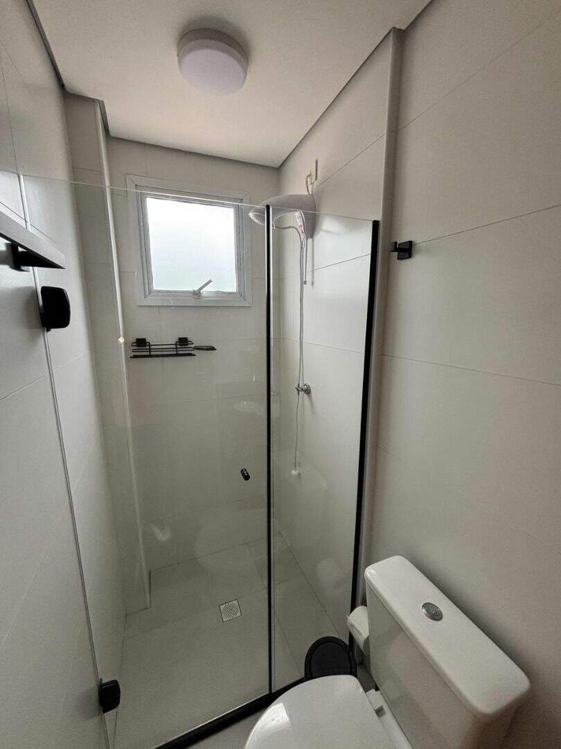 Apartamento à venda no Solemar: 