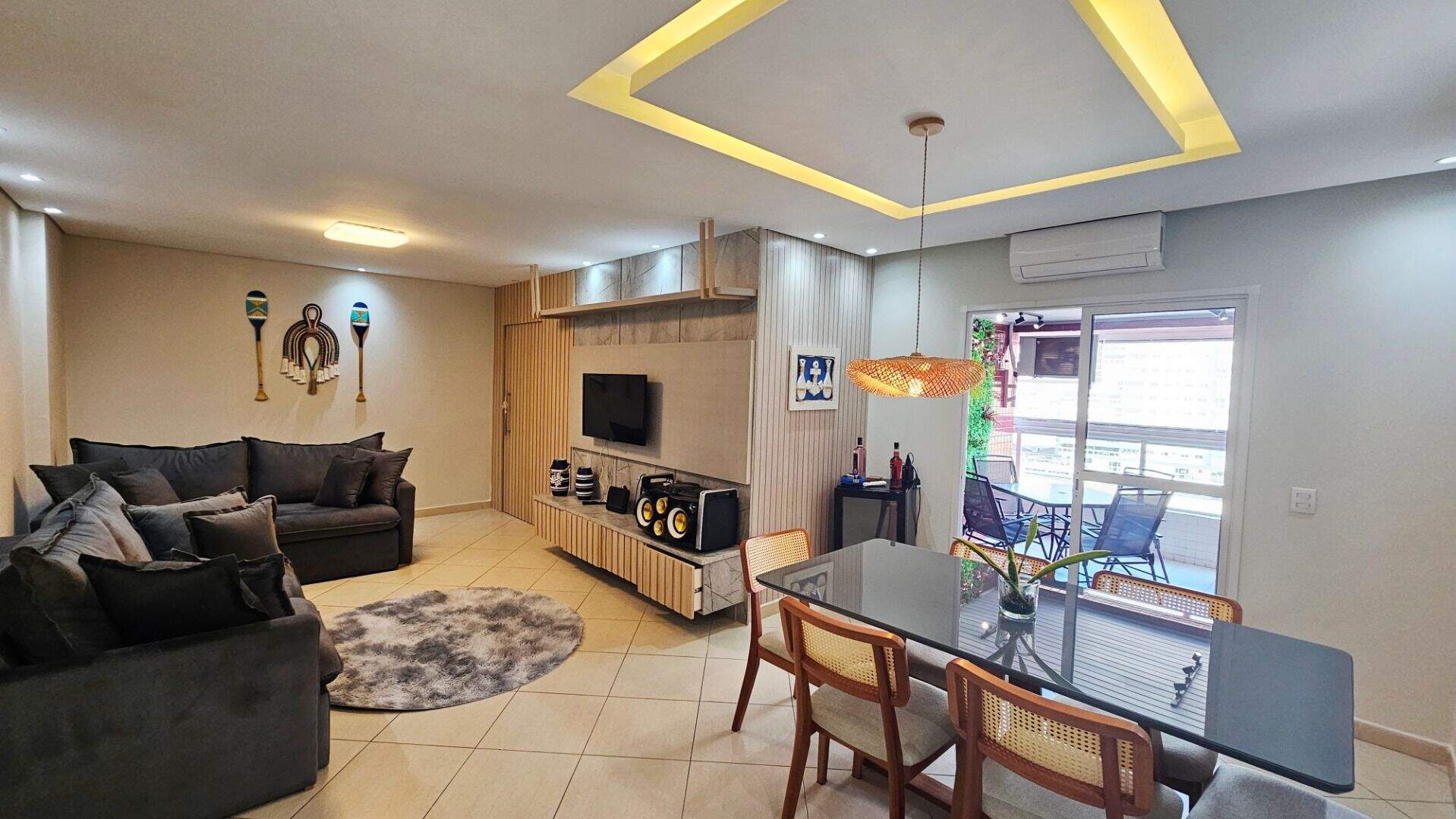Apartamento à venda no Canto do Forte: 