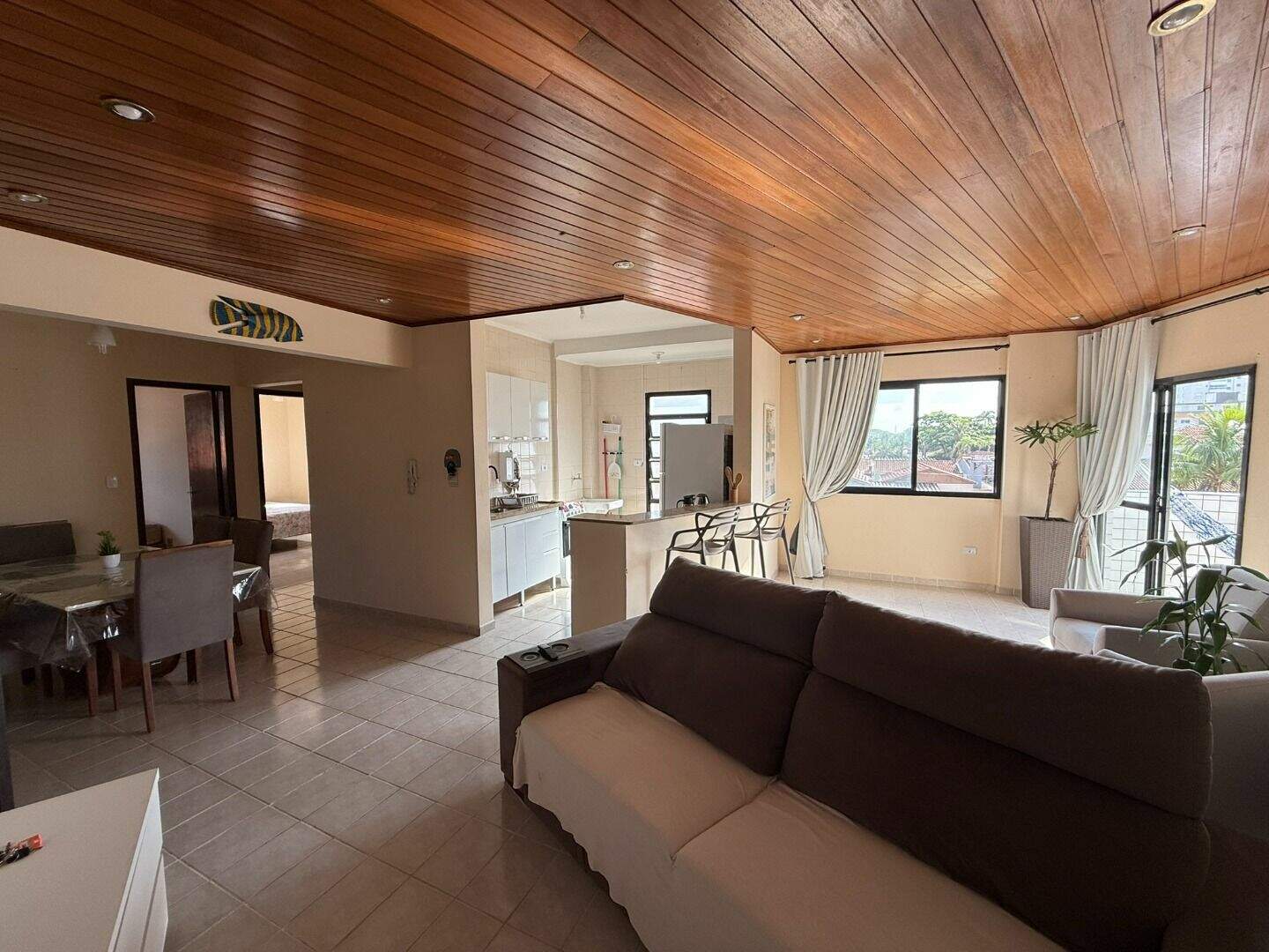 Apartamento à venda no Solemar: 