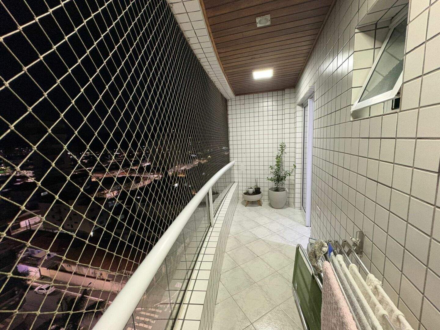 Apartamento à venda no Canto do Forte: 