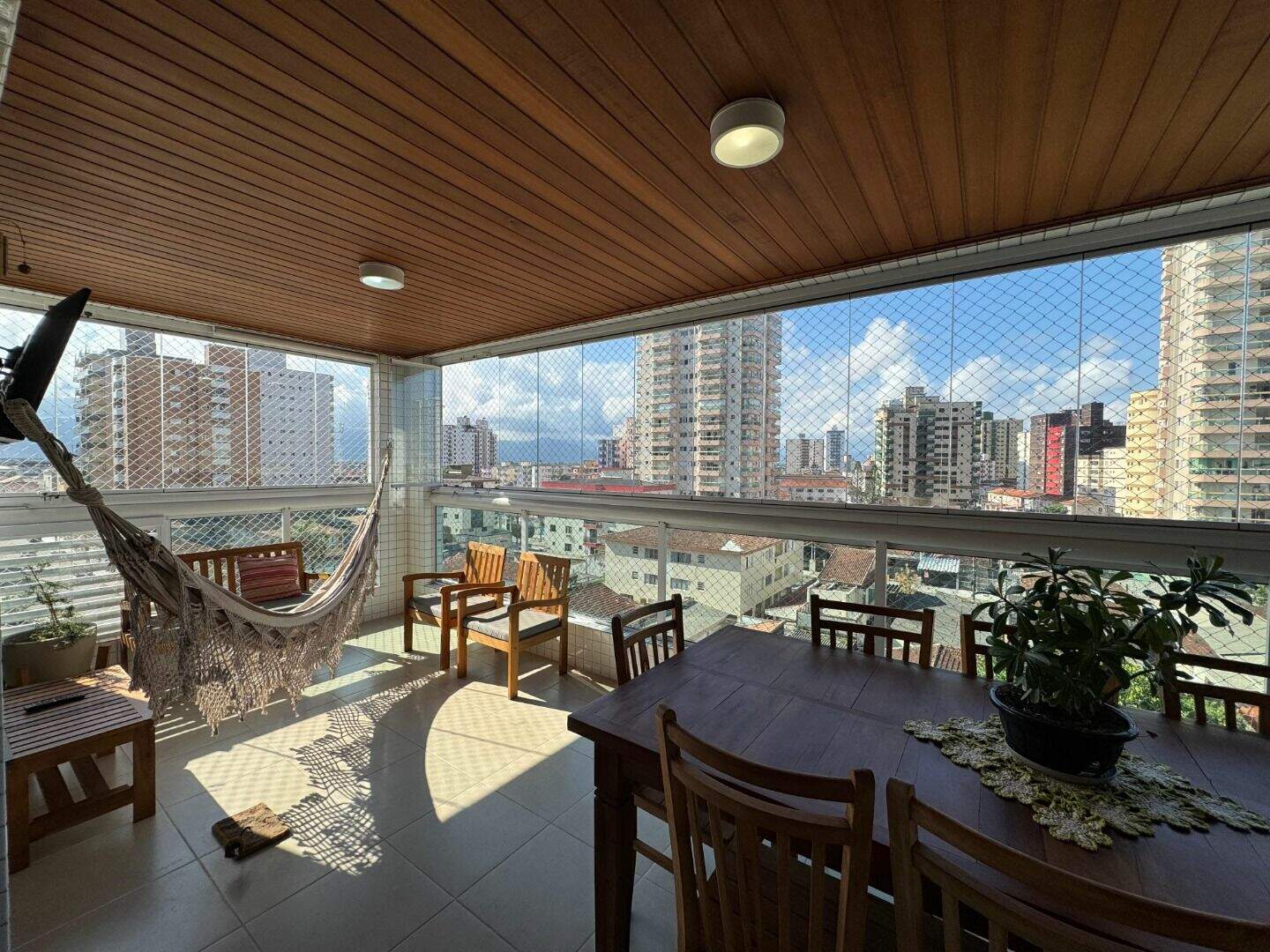 Apartamento à venda no Ocian: 