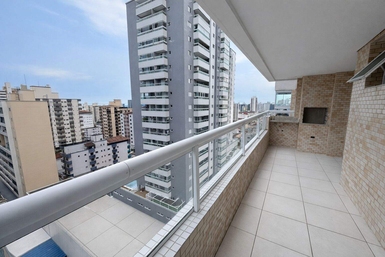 Apartamento à venda no Ocian: 