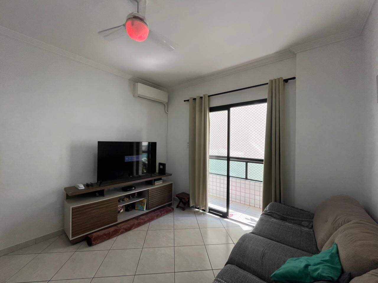 Apartamento à venda no Canto do Forte: 
