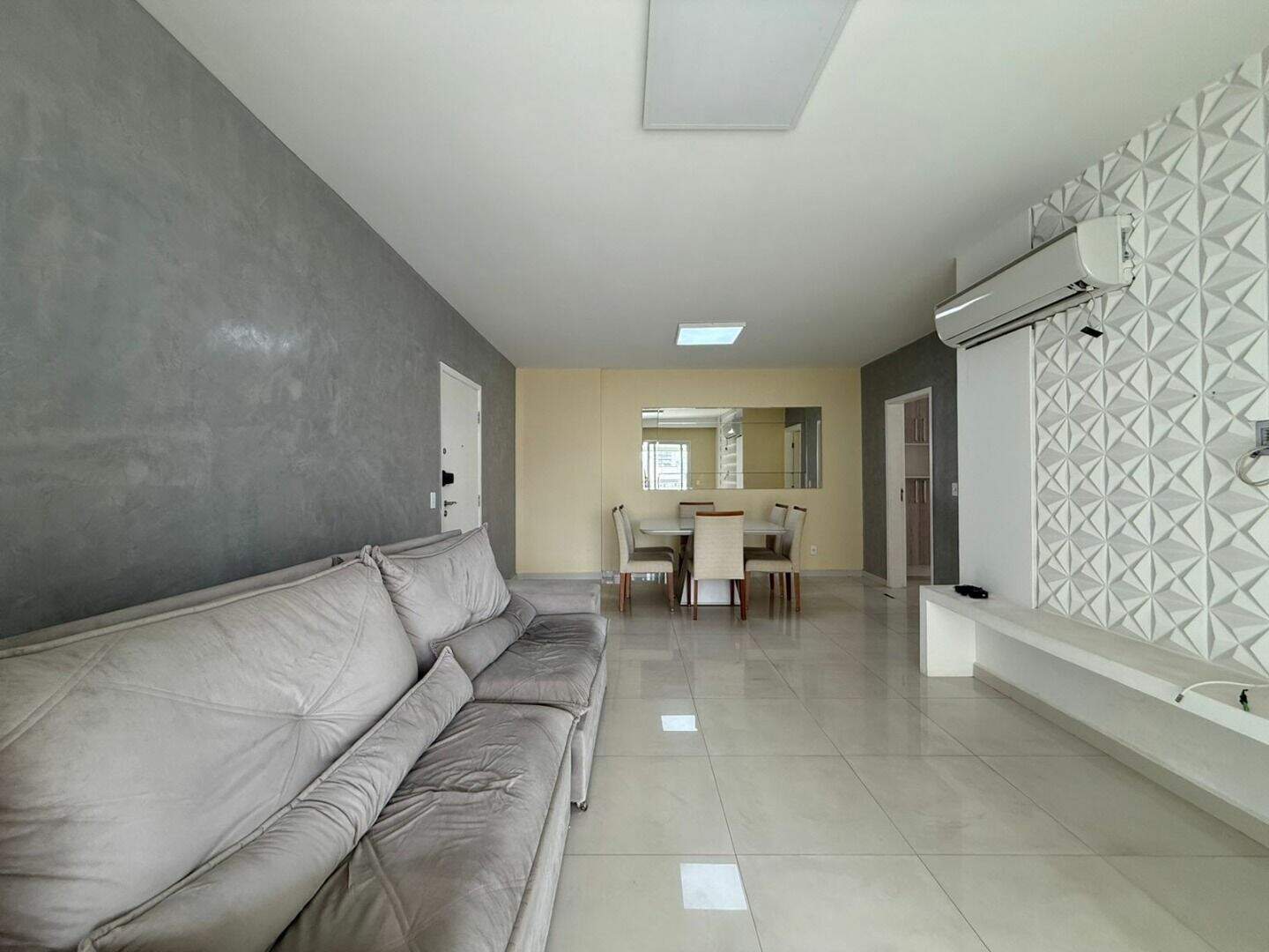 Apartamento à venda no Aviação: 