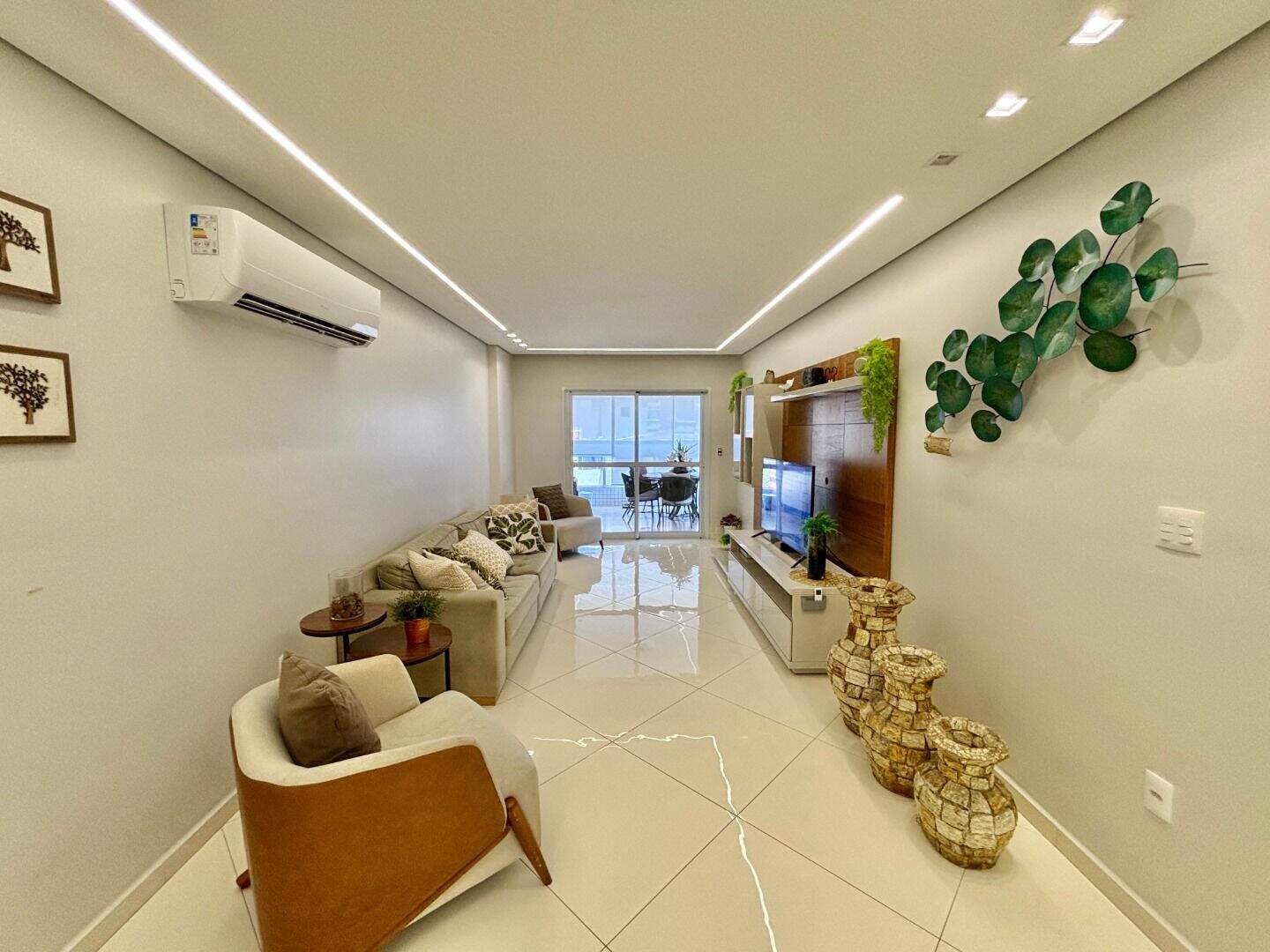 Apartamento à venda no Canto do Forte: 