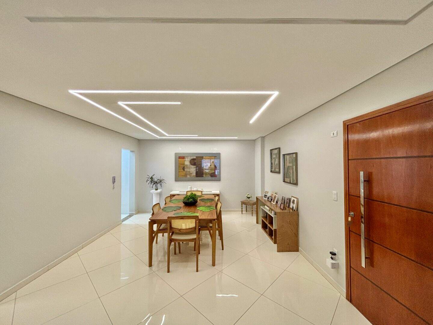 Apartamento à venda no Canto do Forte: 