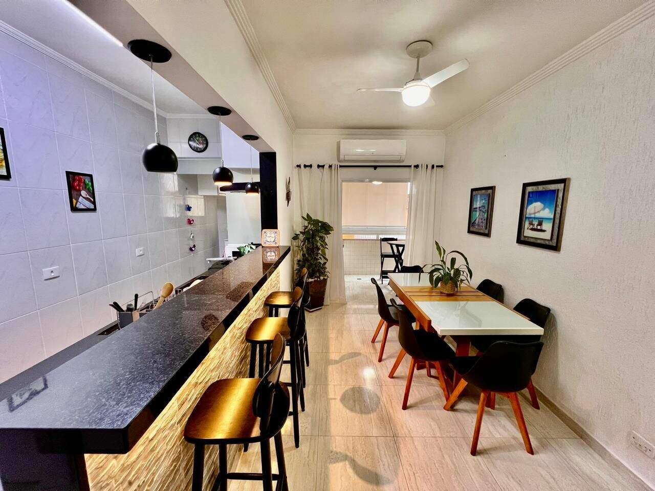 Apartamento à venda no Canto do Forte: 