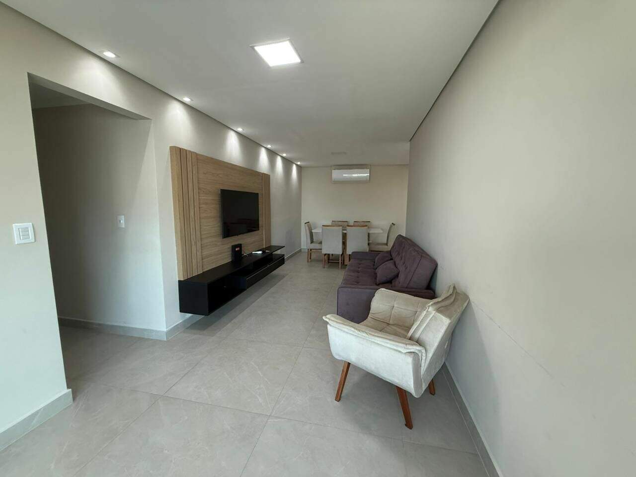 Apartamento à venda no Canto do Forte: 