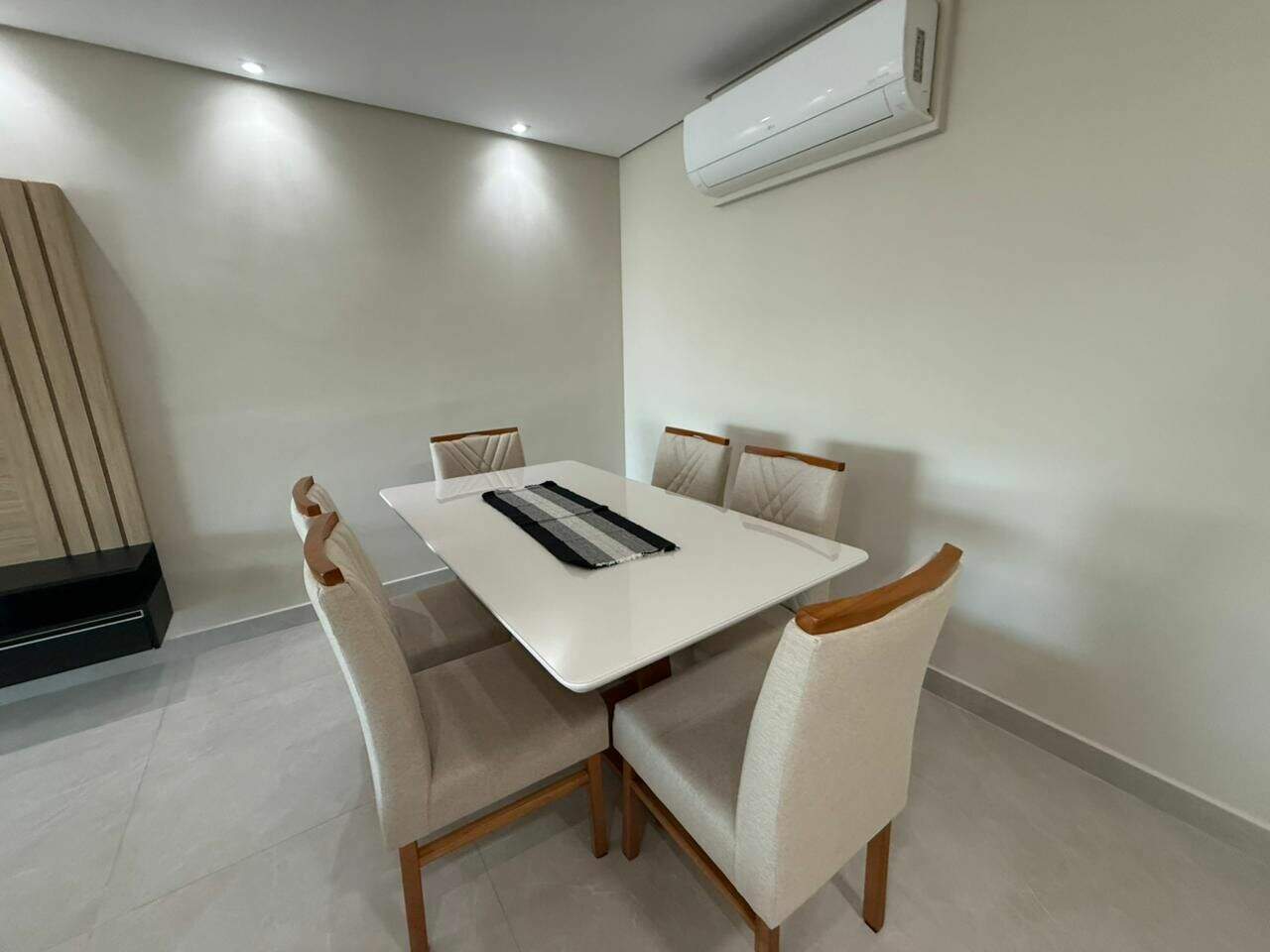 Apartamento à venda no Canto do Forte: 