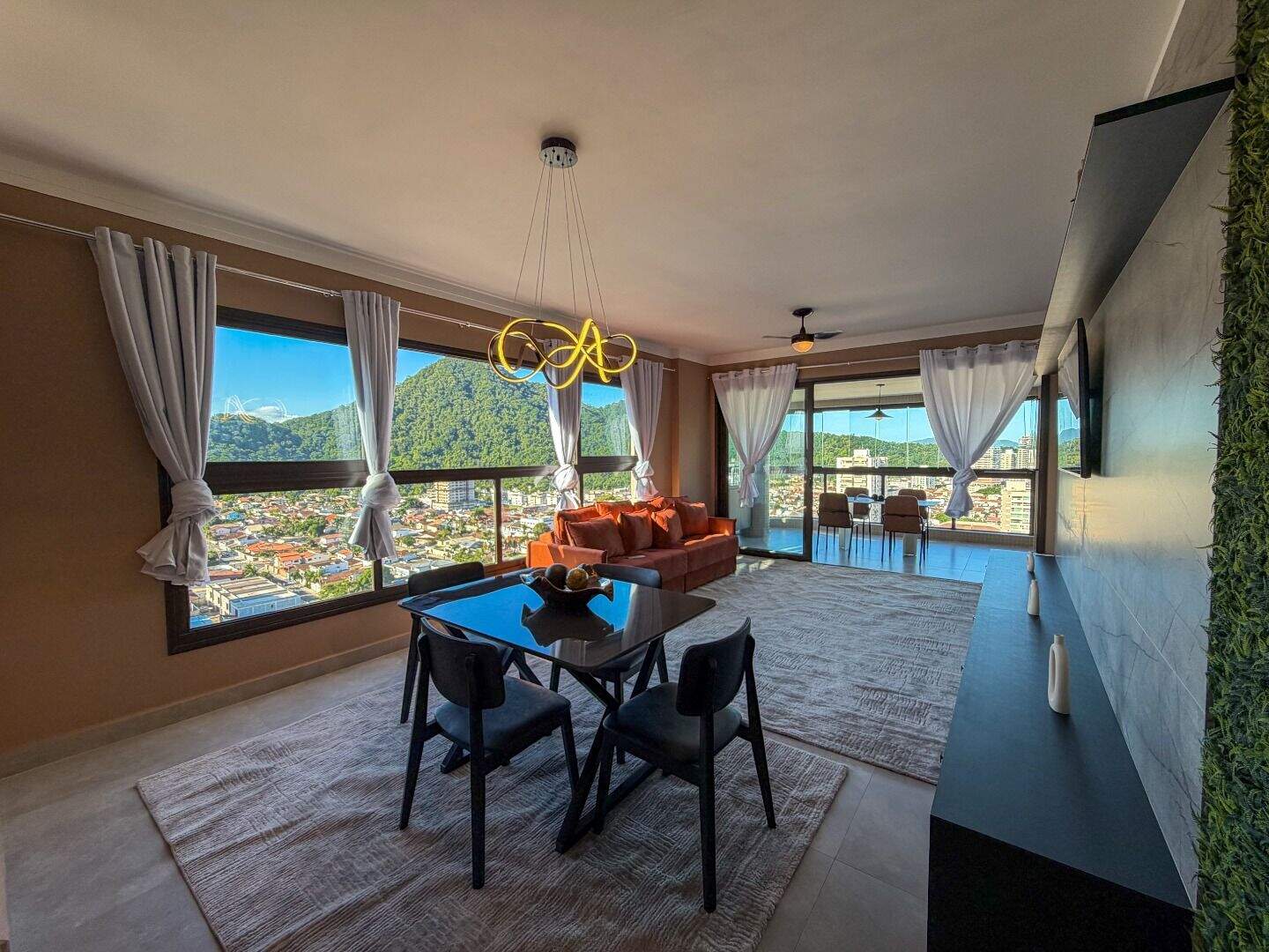 Apartamento à venda no Canto do Forte: 