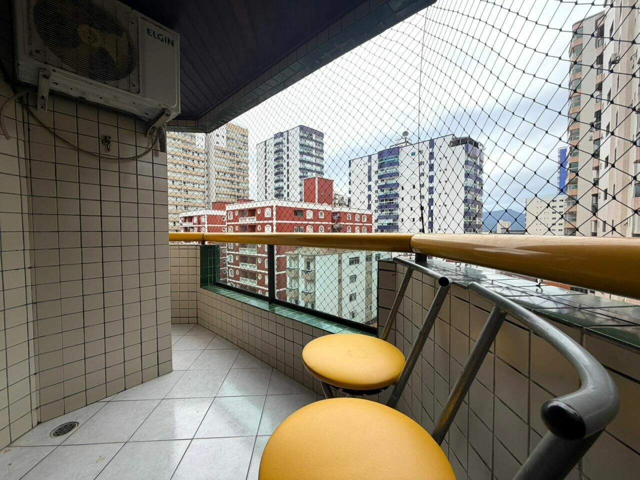Apartamento à venda no Tupi: 