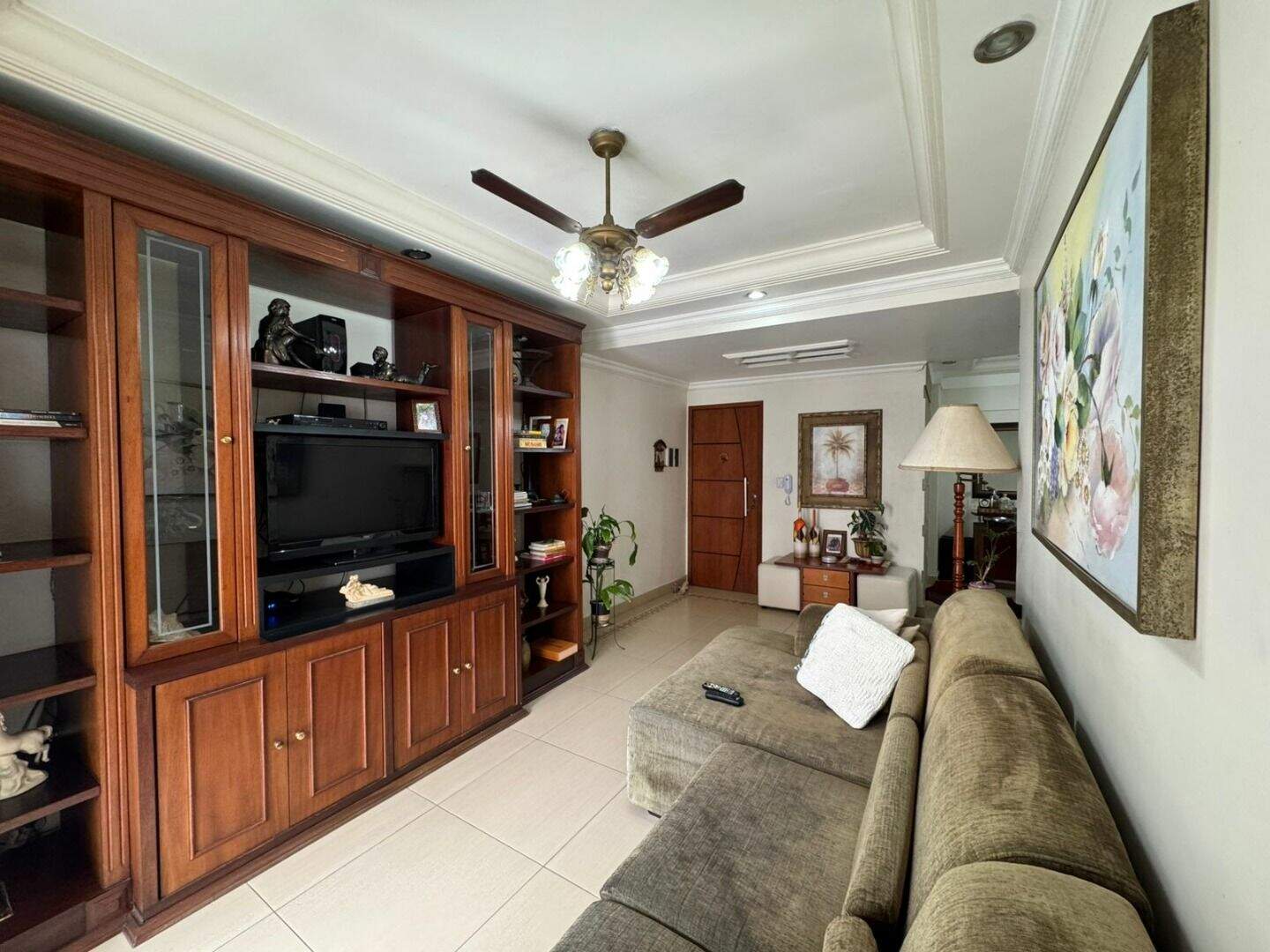 Apartamento à venda no Tupi: 