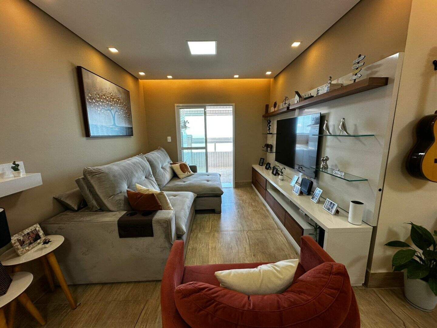 Apartamento à venda no Tupi: 
