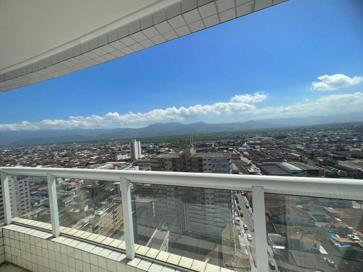Apartamento à venda no Tupi: 