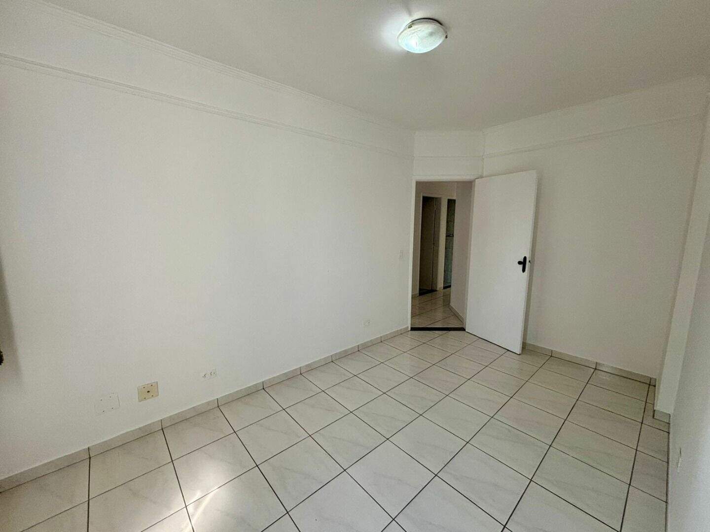 Apartamento à venda no Tupi: 