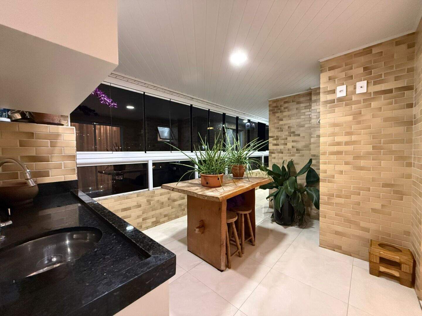 Apartamento à venda no Guilhermina: 