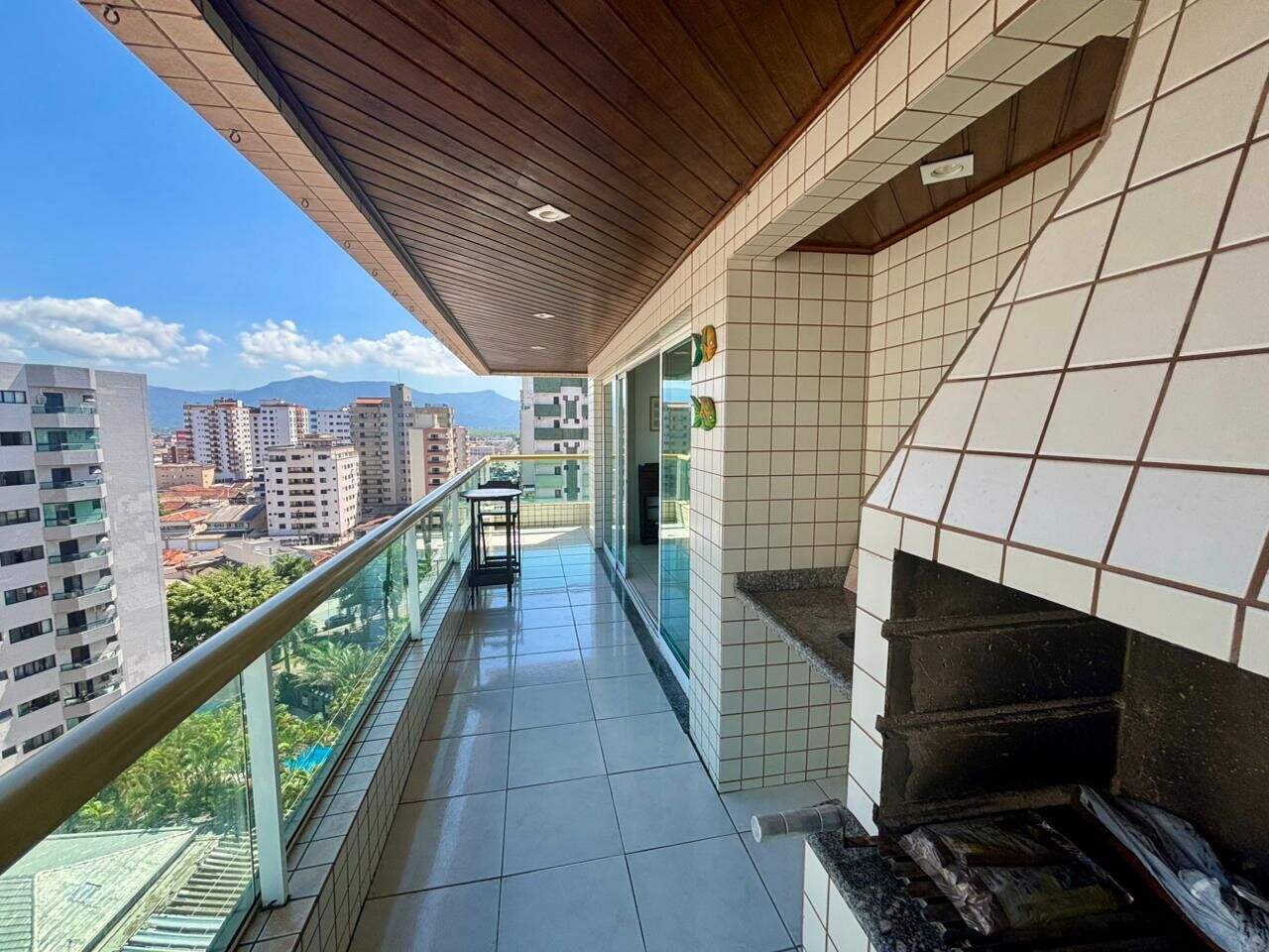 Apartamento à venda no Tupi: 