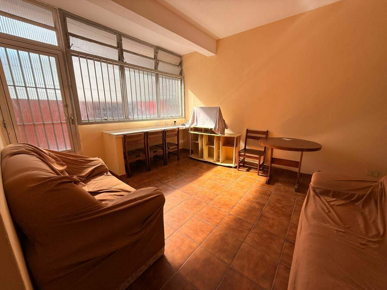Apartamento à venda no Tupi: 