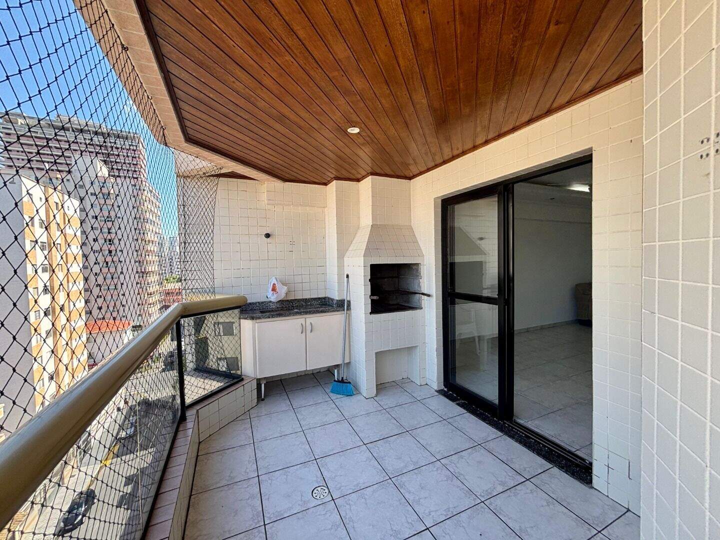 Apartamento à venda no Tupi: 