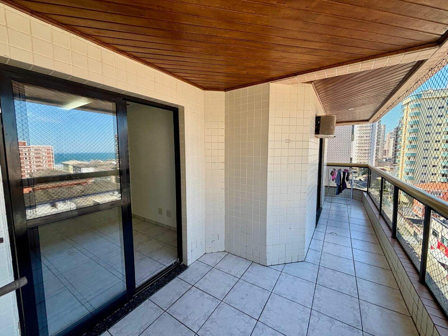 Apartamento à venda no Tupi: 
