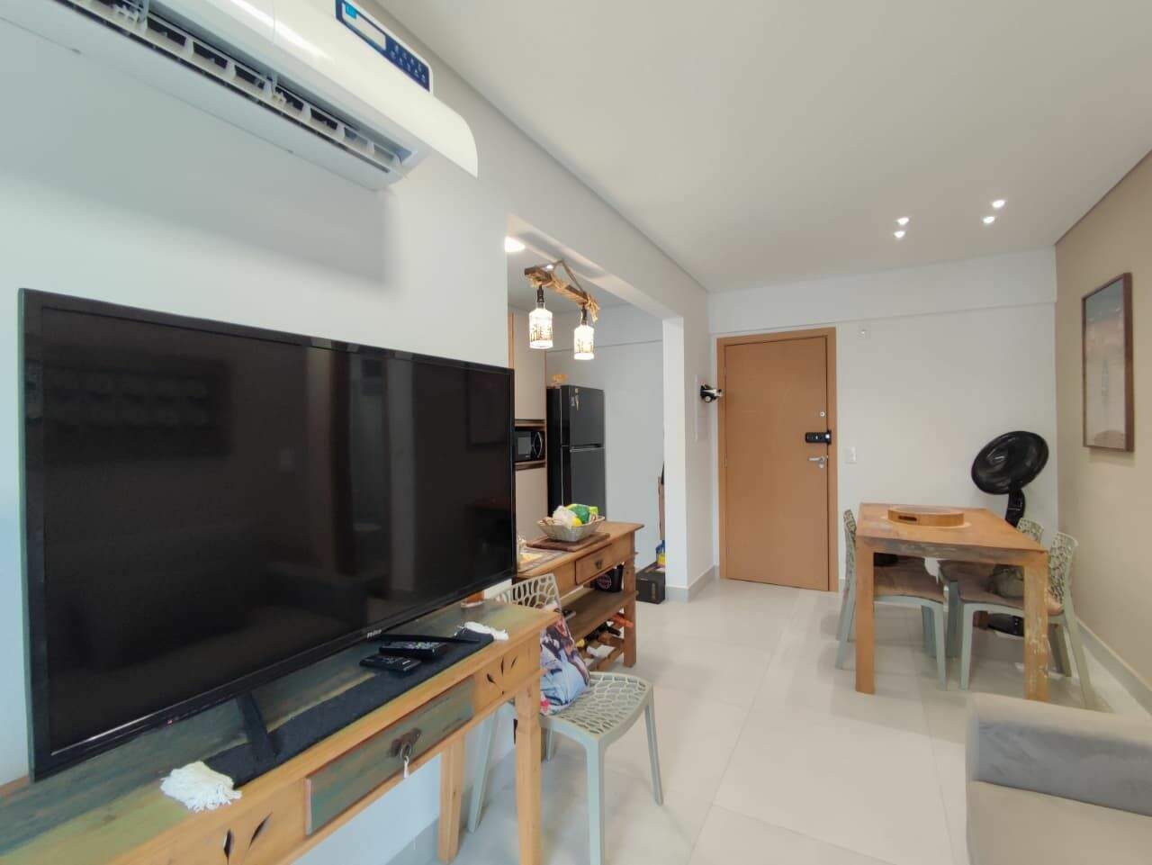 Apartamento à venda no Solemar: 