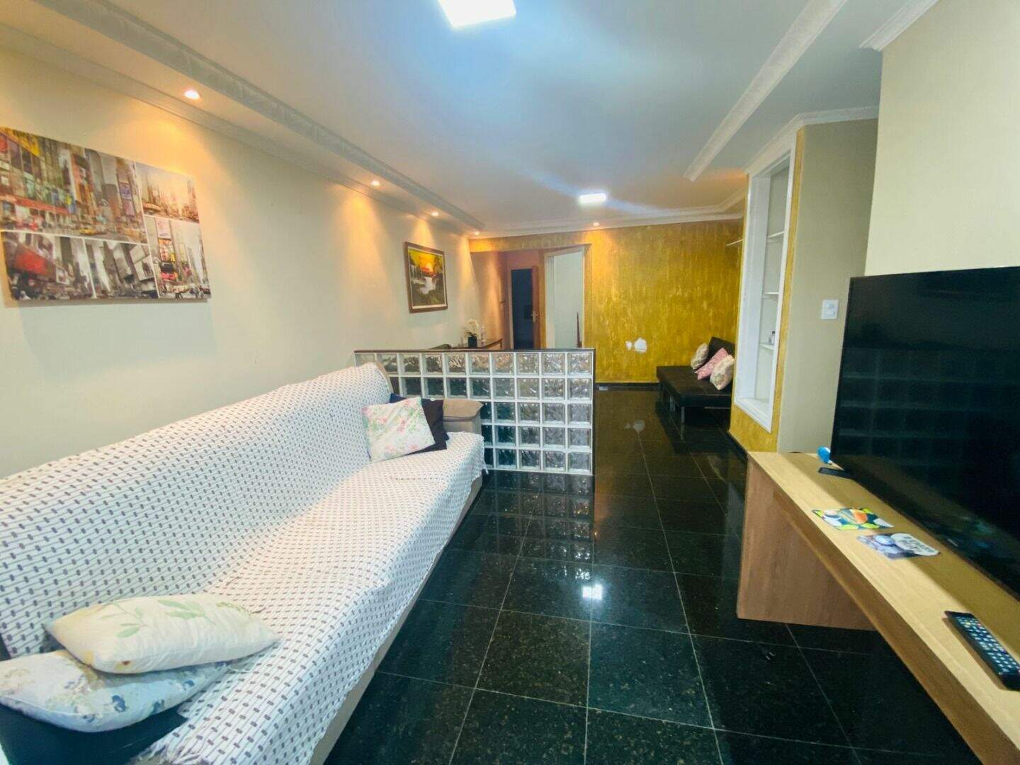 Apartamento à venda no Tupi: 