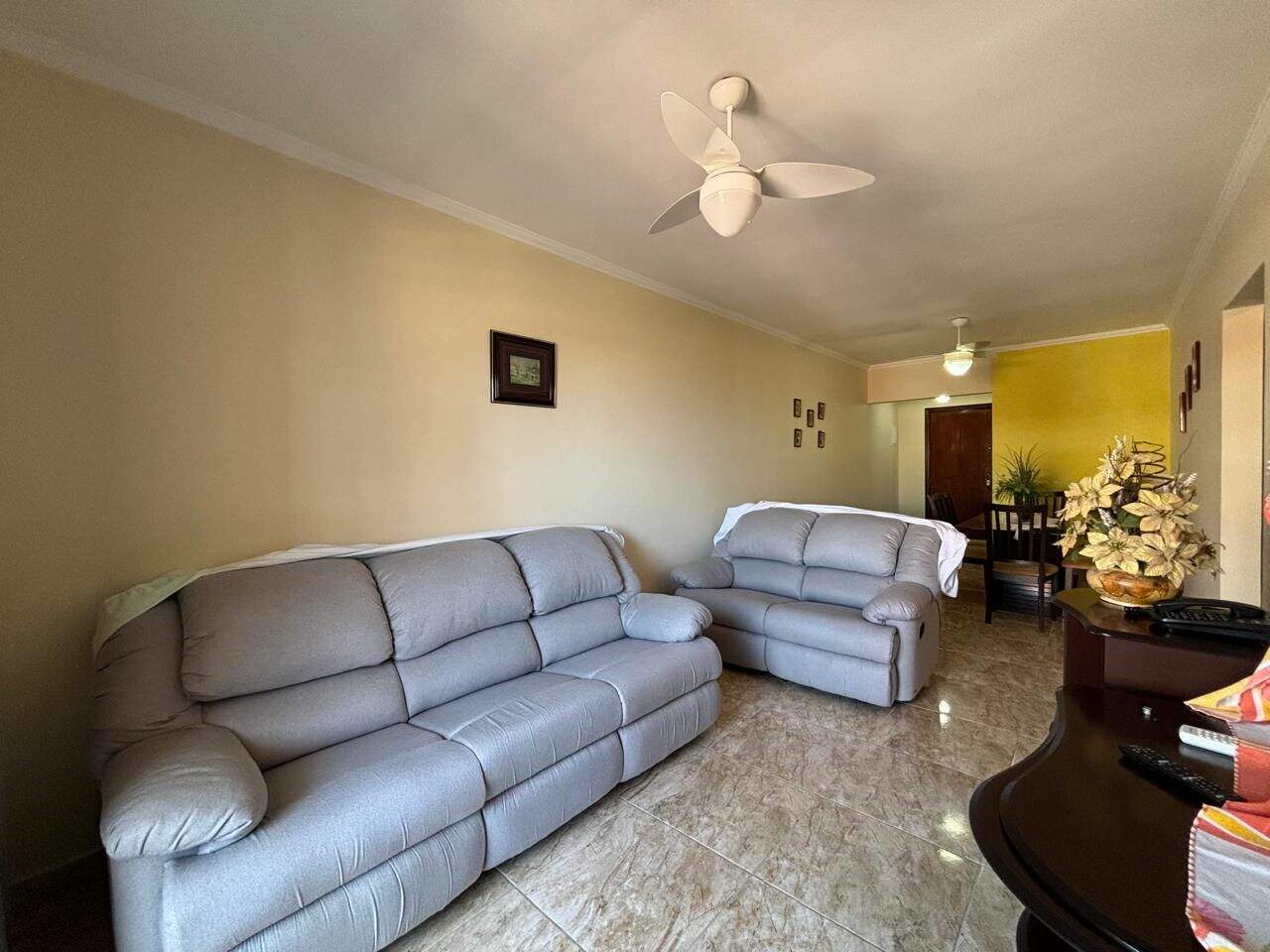 Apartamento à venda no Tupi: 
