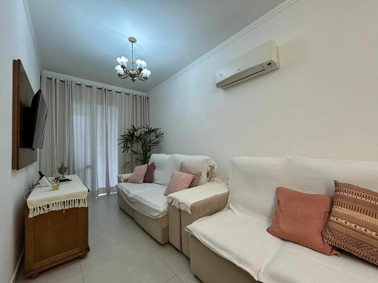 Apartamento à venda no Canto do Forte: 