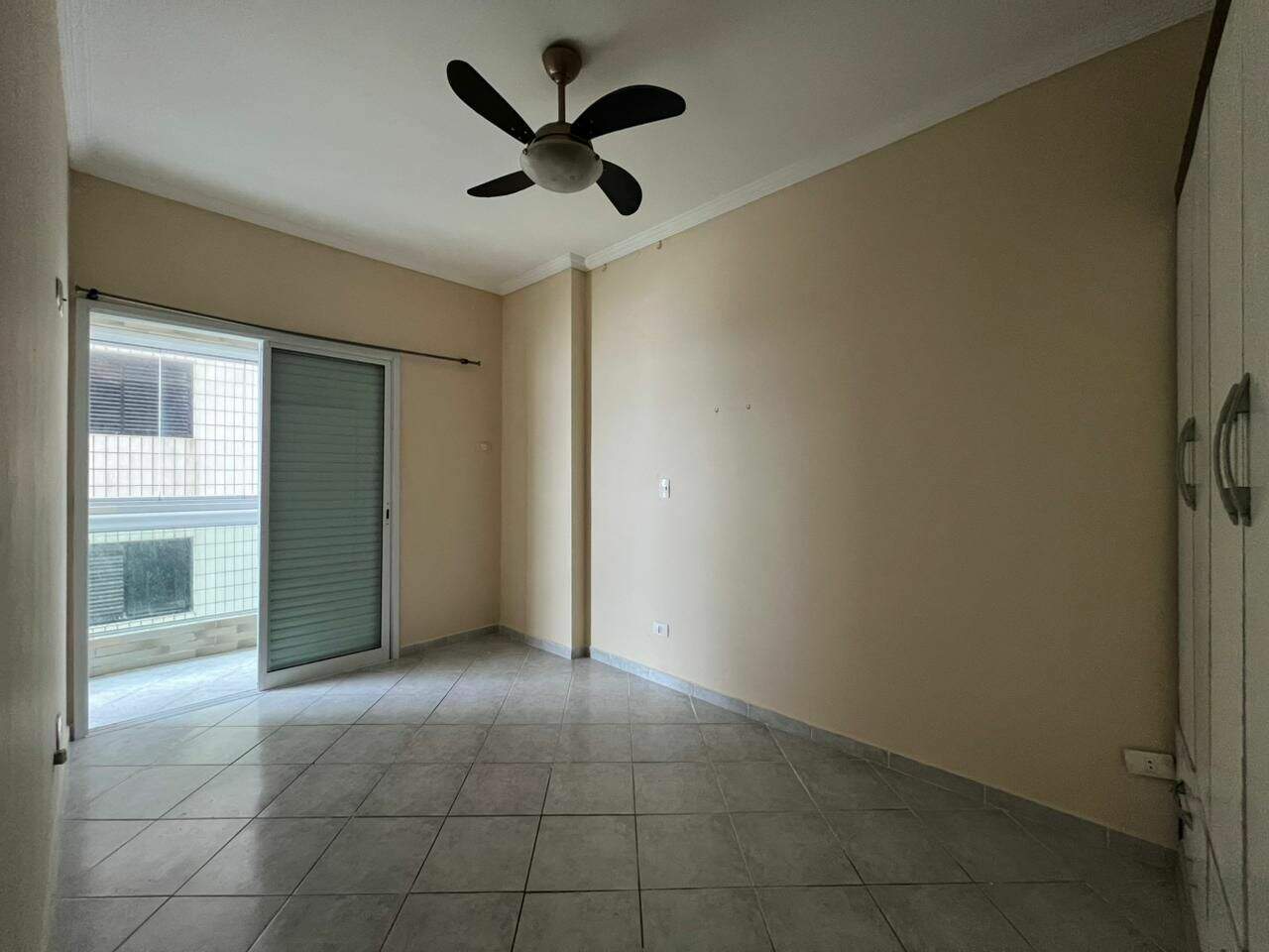 Apartamento à venda no Ocian: 