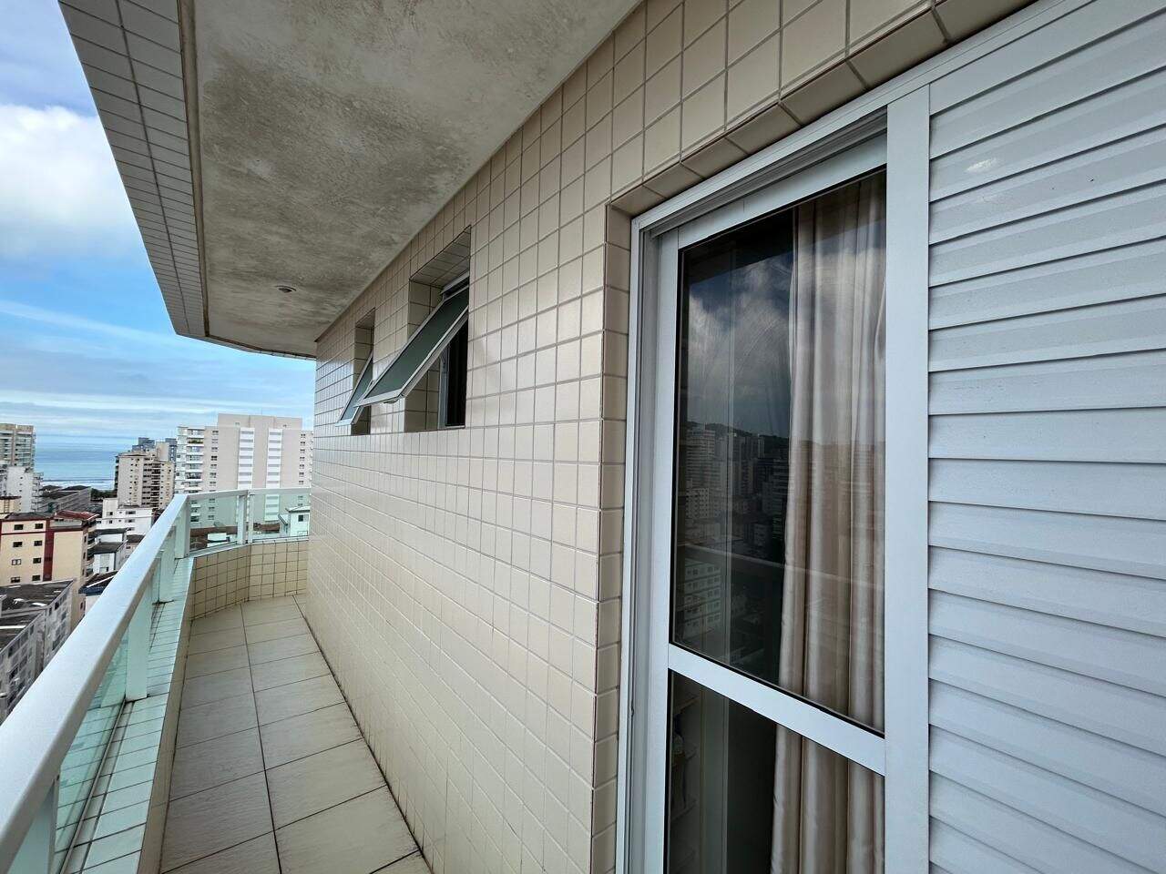 Apartamento à venda no Canto do Forte: 