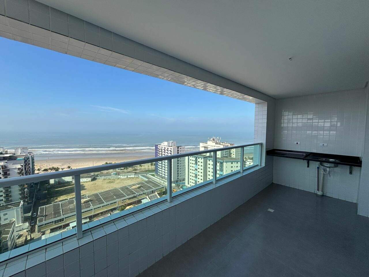 Apartamento à venda no Ocian: 