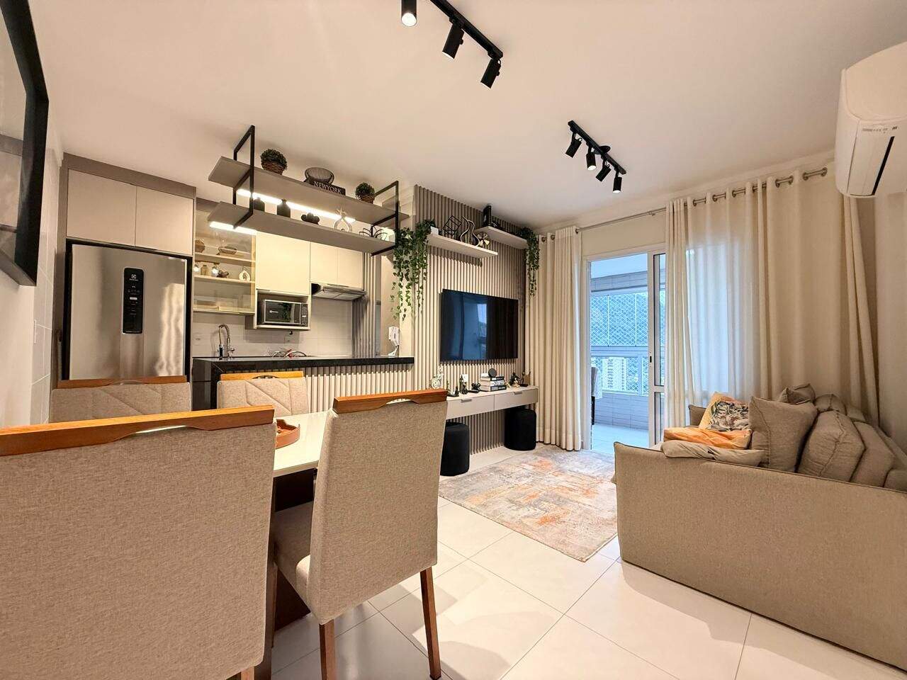 Apartamento à venda no Canto do Forte: 
