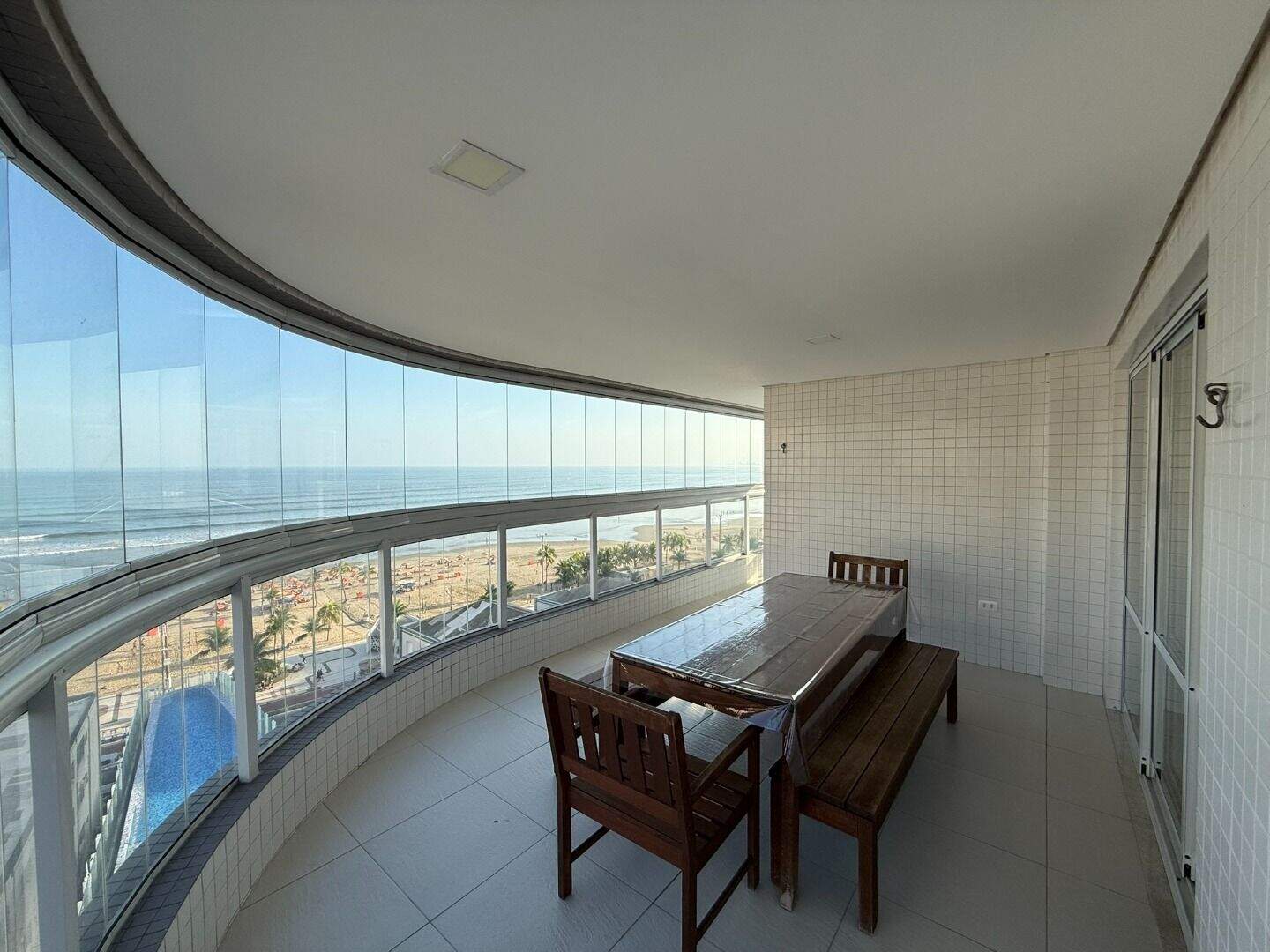 Apartamento à venda no Canto do Forte: 